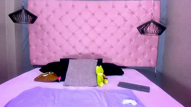 SARA HORNY- online show from March 6, 2026, 3:47 am