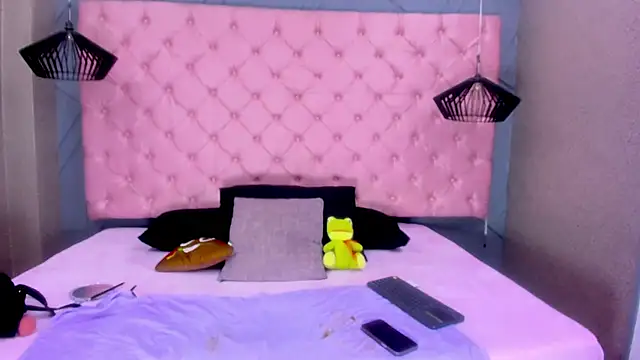 SARA HORNY- online show from March 7, 2026, 3:25 am