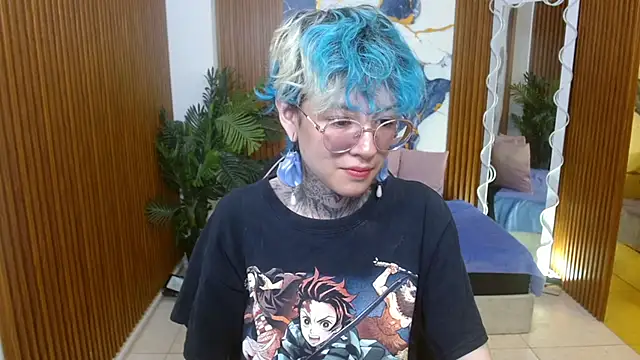 Lyra tay online show from April 15, 2026, 7:10 pm