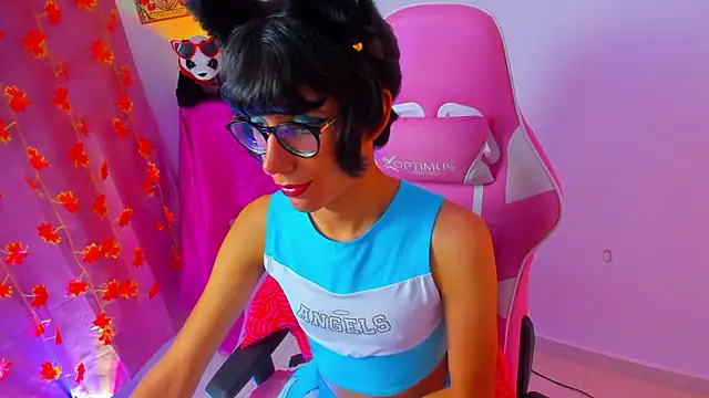 Madeline 21 online show from March 27, 2026, 8:26 am