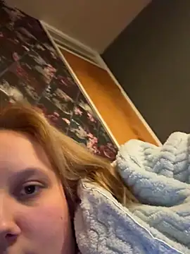 Snapshot of SassieBlondie chatting on February 27, 2026, 1:16 am SassieBlondie online show from February 27, 2026, 1:16 am