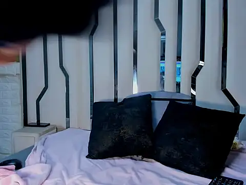 Brinnehh online show from April 3, 2026, 3:32 pm