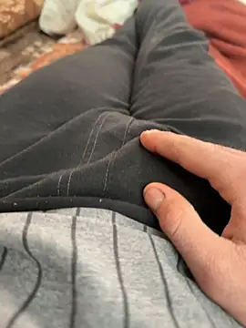 Snapshot of noorqwertz chatting on April 10, 2026, 2:55 pm noorqwertz online show from April 10, 2026, 2:55 pm