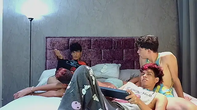 Bryan Santos z online show from April 5, 2026, 11:57 pm