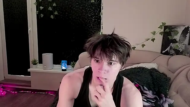 Snapshot of AnthonyCuutie chatting on March 27, 2026, 8:20 am AnthonyCuutie online show from March 27, 2026, 8:20 am