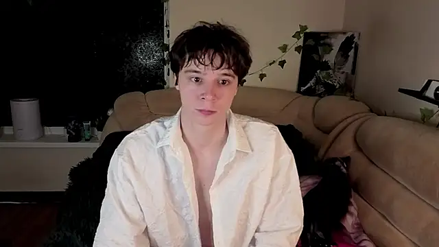 Snapshot of AnthonyCuutie chatting on April 4, 2026, 4:44 am AnthonyCuutie online show from April 4, 2026, 4:44 am