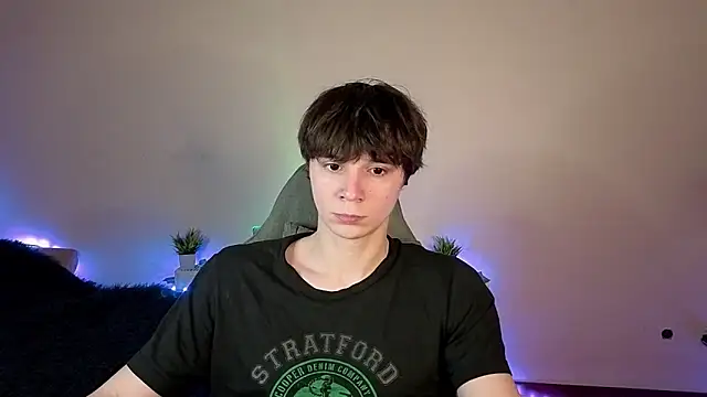 AnthonyCuutie online show from May 16, 2026, 5:34 pm