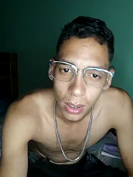 Snapshot of makarthus chatting on March 2, 2026, 5:08 am makarthus online show from March 2, 2026, 5:08 am