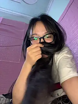 Leeeeiu online show from March 13, 2026, 3:07 pm