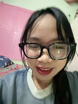 Leeeeiu online show from June 30, 2026, 3:24 pm