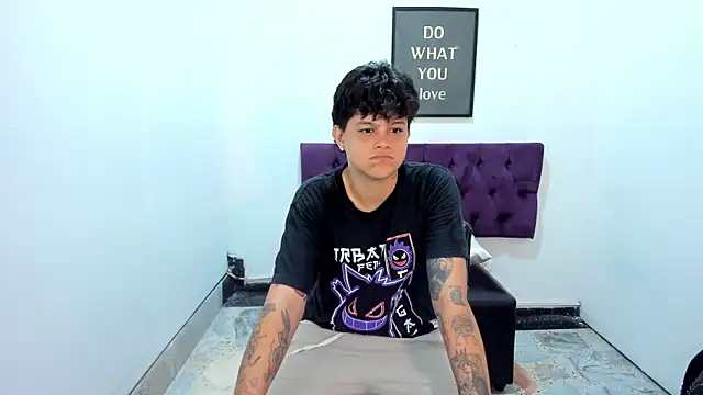 Snapshot of TomBoy_Natali chatting on April 27, 2026, 6:50 pm TomBoy Natali online show from April 27, 2026, 6:50 pm
