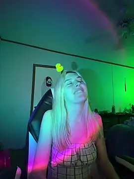 Rainsworld420 online show from April 5, 2026, 7:55 pm