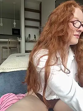 Snapshot of gingerlatte chatting on May 26, 2026, 9:16 am gingerlatte online show from May 26, 2026, 9:16 am