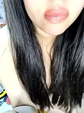 HoT LiiiNa online show from March 26, 2026, 12:28 am