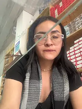 Anni Rose online show from April 8, 2026, 9:15 pm