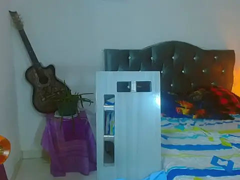  Santi2 online show from April 11, 2026, 11:09 pm