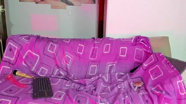 Charlotte Melody online show from March 3, 2026, 12:00 pm