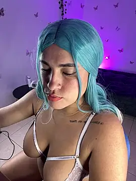 veronica  olsonn online show from April 18, 2026, 3:21 am