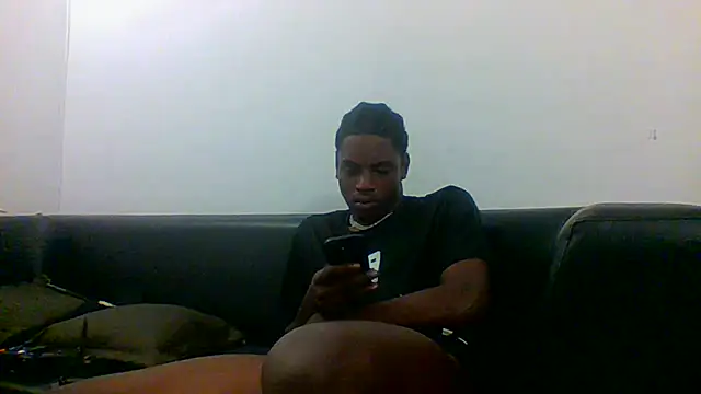 Snapshot of charles_king chatting on June 14, 2026, 4:36 am charles king online show from June 14, 2026, 4:36 am