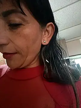 Lucia Rios online show from May 8, 2026, 10:37 pm