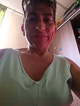 Lucia Rios online show from May 19, 2026, 9:32 pm