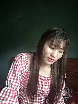 Lilinn  online show from March 5, 2026, 4:08 am