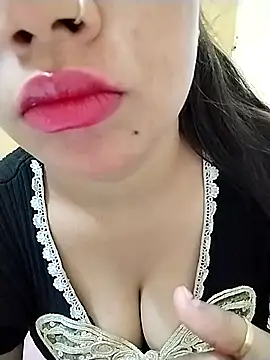 Snapshot of Bhawika-Kashap chatting on May 9, 2026, 5:12 am Bhawika-Kashap online show from May 9, 2026, 5:12 am