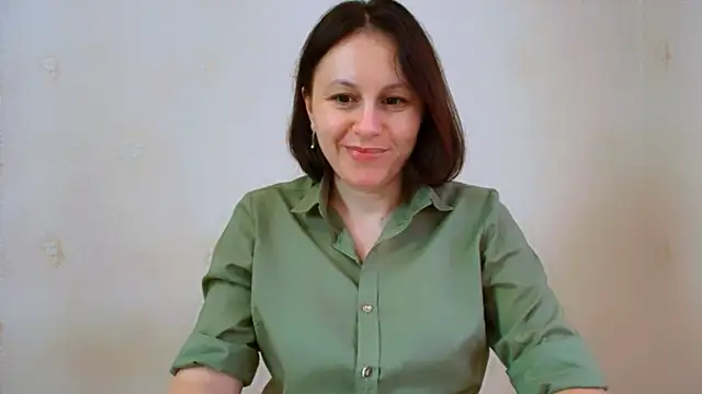 Inessa beauty online show from June 13, 2026, 3:48 am