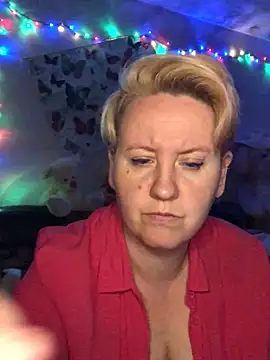Snapshot of SofiaAmour chatting on April 9, 2026, 8:03 pm SofiaAmour online show from April 9, 2026, 8:03 pm