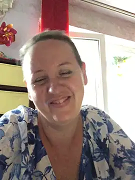 Snapshot of SofiaAmour chatting on August 3, 2026, 2:54 pm SofiaAmour online show from August 3, 2026, 2:54 pm