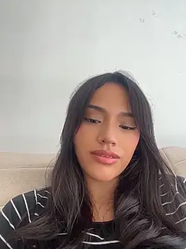 Snapshot of Mia-villalobos chatting on June 17, 2026, 1:45 pm Mia-villalobos online show from June 17, 2026, 1:45 pm