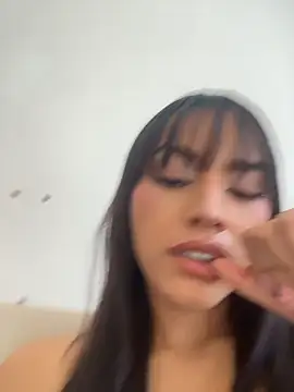 Snapshot of Mia-villalobos chatting on July 10, 2026, 1:47 pm Mia-villalobos online show from July 10, 2026, 1:47 pm