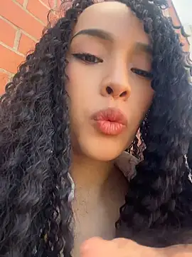 Snapshot of Mia-villalobos chatting on July 24, 2026, 1:42 pm Mia-villalobos online show from July 24, 2026, 1:42 pm