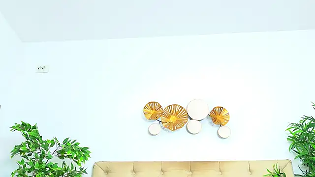 RaysaDrake online show from March 17, 2026, 5:00 am