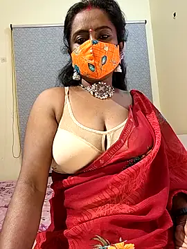 misti-boudii online show from April 18, 2026, 7:07 pm