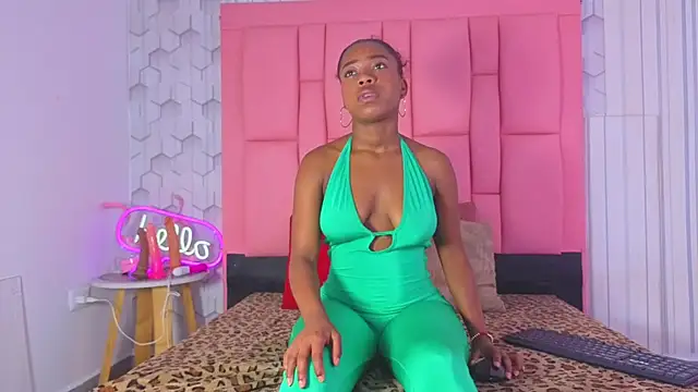 ashlleyray online show from March 24, 2026, 7:19 pm