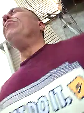 DoggiiDick online show from April 3, 2026, 9:57 pm