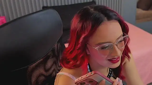 SusanaBell  online show from April 22, 2026, 7:15 pm