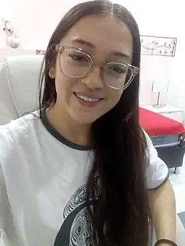 EvaMark  online show from April 3, 2026, 11:19 am