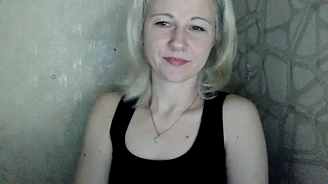 Katerina-Kissa online show from May 27, 2026, 7:00 pm