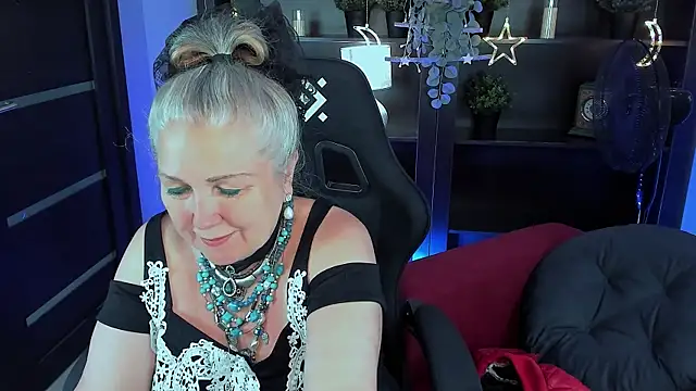 Snapshot of LilaMaharani chatting on May 26, 2026, 1:07 pm LilaMaharani online show from May 26, 2026, 1:07 pm