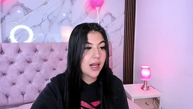 Snapshot of AbrilQuintana_ chatting on March 23, 2026, 11:25 am AbrilQuintana online show from March 23, 2026, 11:25 am