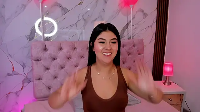 Snapshot of AbrilQuintana_ chatting on March 27, 2026, 11:32 am AbrilQuintana online show from March 27, 2026, 11:32 am