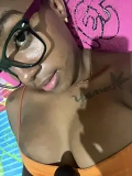 Emi rousse online show from April 14, 2026, 3:56 am