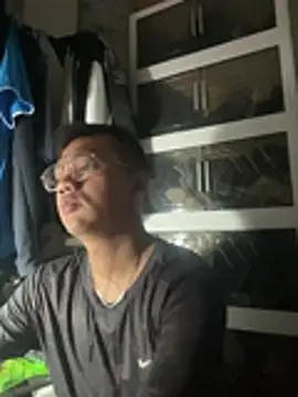 Snapshot of Gockhuatsg chatting on May 20, 2026, 7:42 pm Gockhuatsg online show from May 20, 2026, 7:42 pm