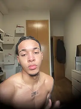 Snapshot of 1lwkey chatting on March 3, 2026, 1:28 pm 1lwkey online show from March 3, 2026, 1:28 pm