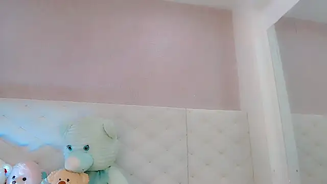 catriona queen16 online show from April 12, 2026, 5:34 am