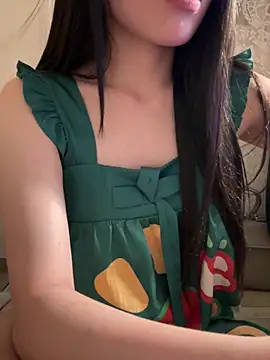 Snapshot of Angela-sexxy chatting on April 10, 2026, 6:45 pm Angela-sexxy online show from April 10, 2026, 6:45 pm