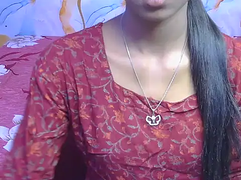 Snapshot of yours-isha chatting on July 18, 2026, 2:38 am yours-isha online show from July 18, 2026, 2:38 am