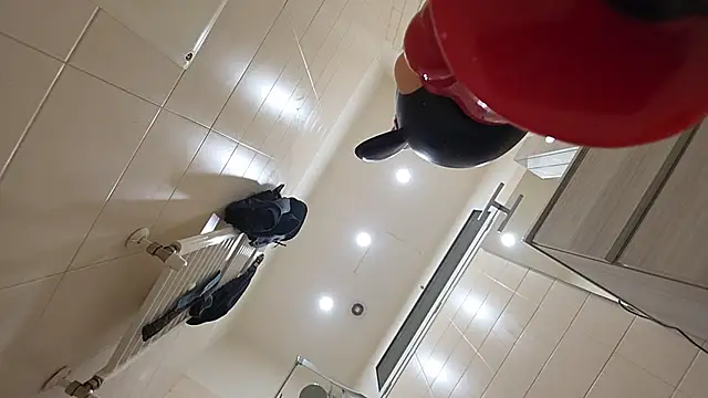 Snapshot of BigHungryAssy chatting on April 14, 2026, 4:13 pm BigHungryAssy online show from April 14, 2026, 4:13 pm